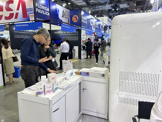 循體欣/全家寶/思邁 新加坡華麗登場