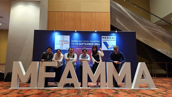 循體欣/全家寶/思邁 新加坡華麗登場