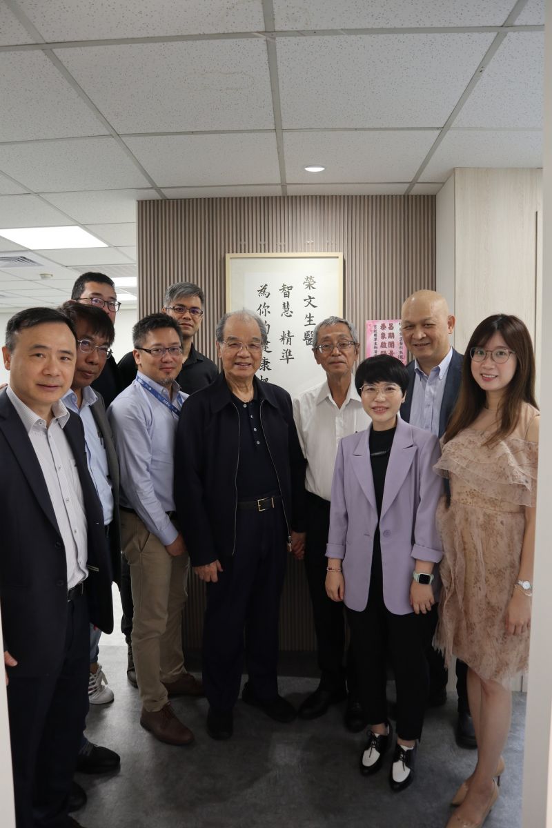 祝榮文生醫新居落成，生意興隆